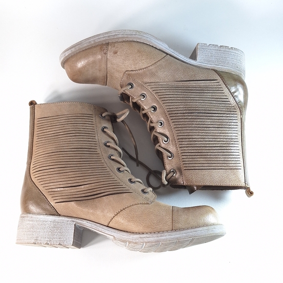 Circus By Sam Edelman Gatso Emo Faux Leather Taupe Women's Combat Boots, 9.5 - Picture 13 of 14